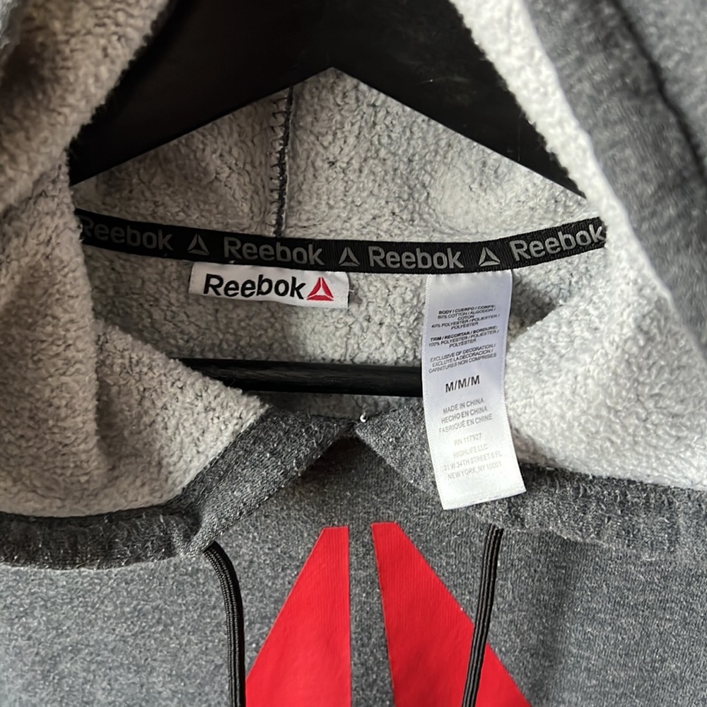 Reebok - Picture 2 of 3